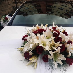 Red Rose Decorated Bridal Car